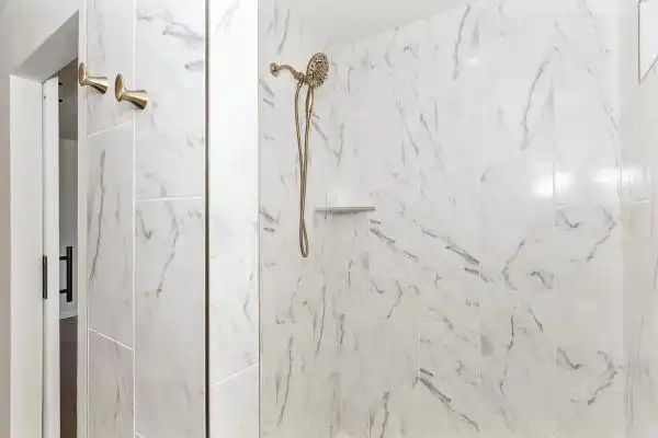 Custom tiled master shower detail